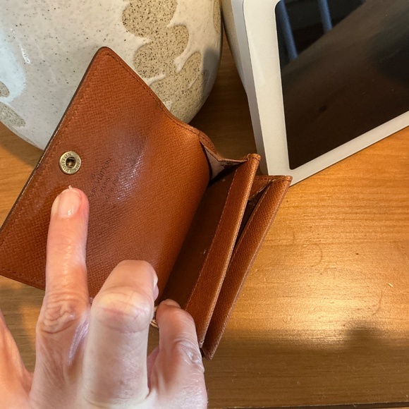 Louis Vuitton Monogram Coin Cash Credit Card Case - Picture 11 of 17